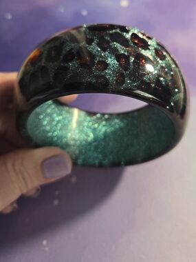 Teal and Black Sparkly Leopard Resin Bangle Bracelet